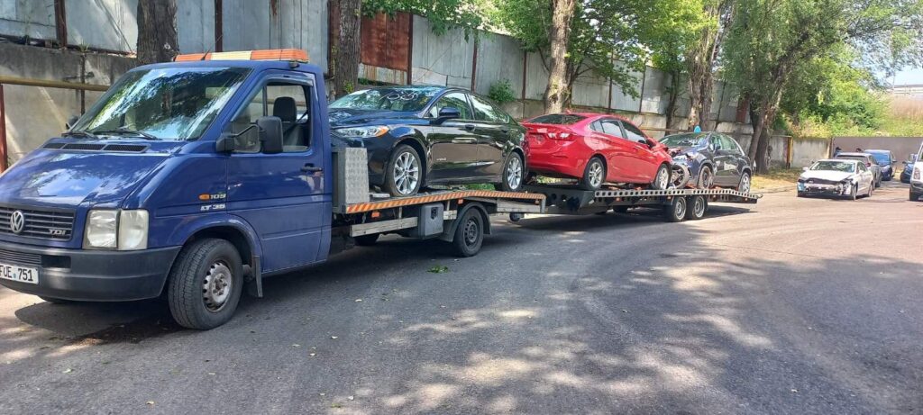 evacuator,evacuator 24,evacuator chisinau,evacuator auto,auto evacuator,servicii evacuator,start motor,evacuator 24/24,evacuator moldova,evacuator noaptea